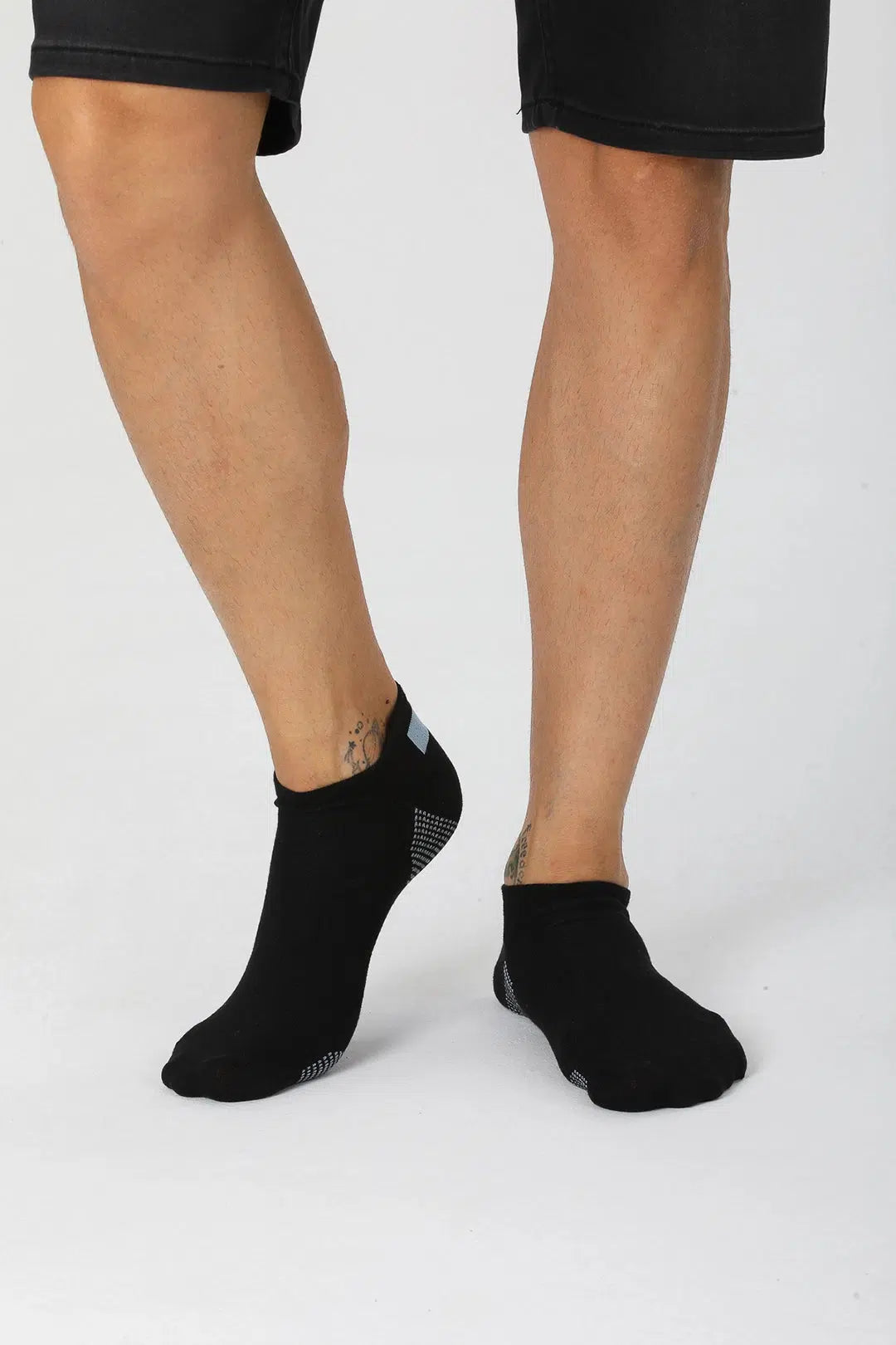 Men's Cotton Black Low-Cut Sneaker Socks – GoWith